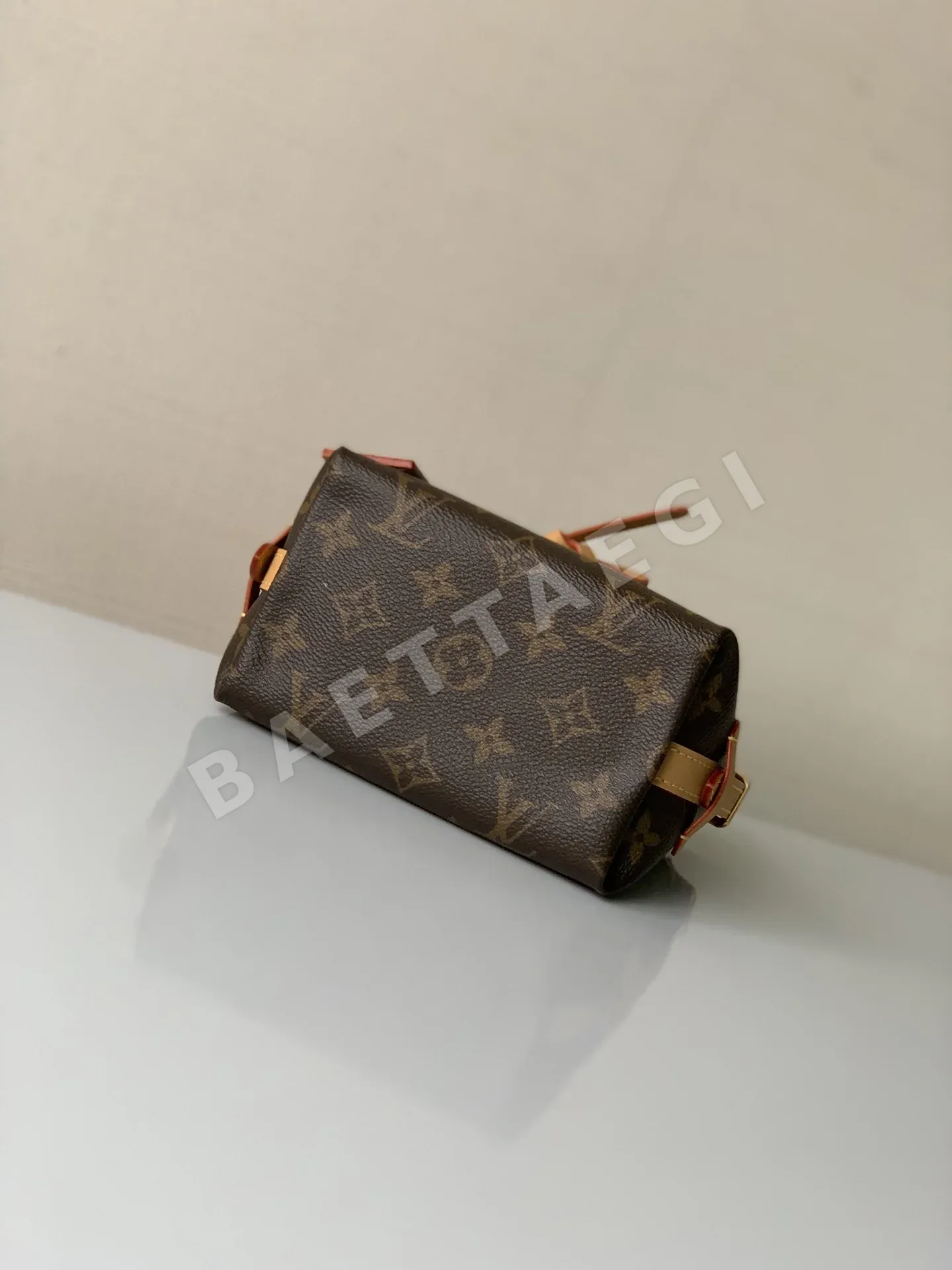 루이비통 나노 캐리올 핸드백 상세 이미지 4