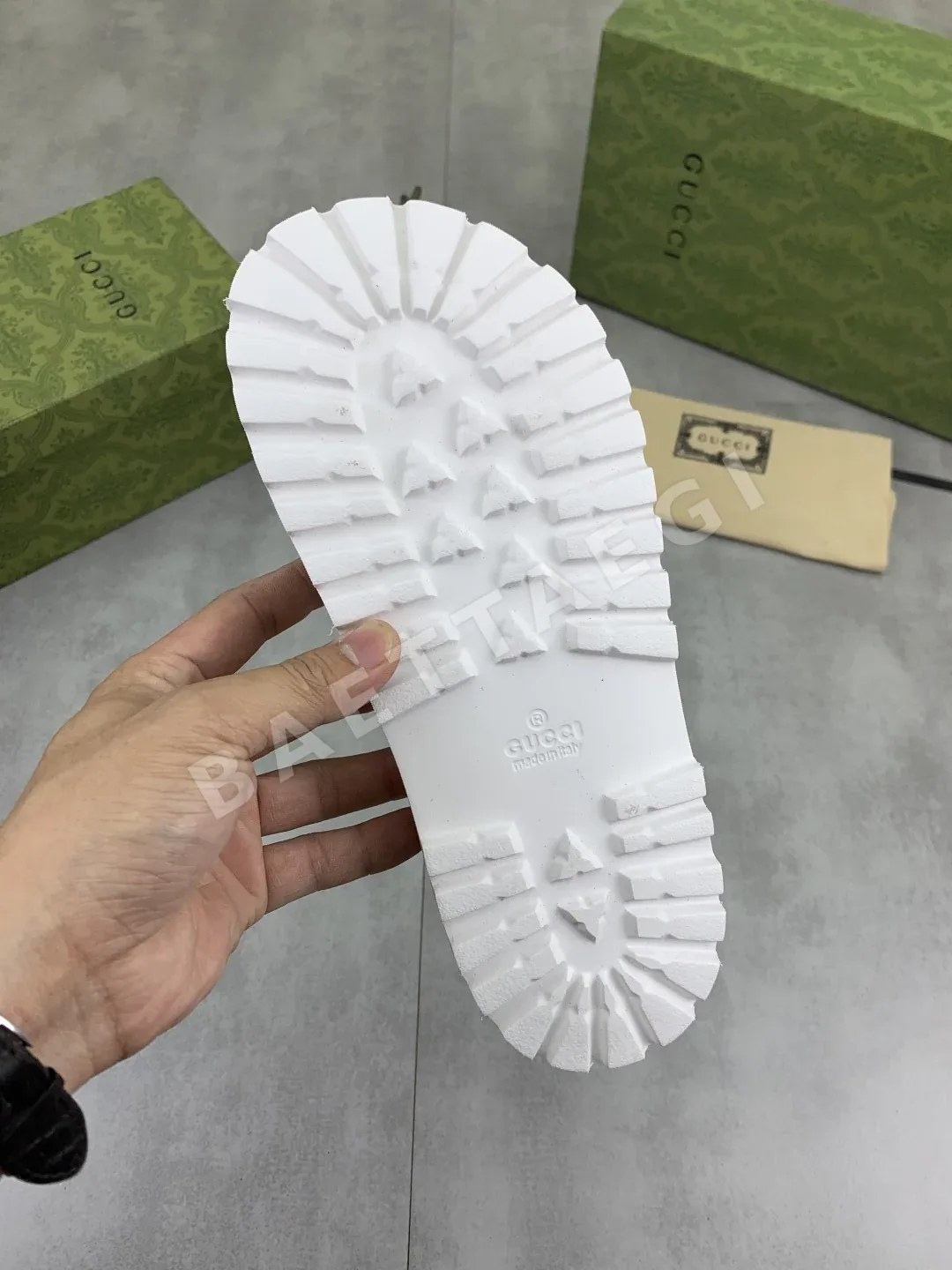 구찌 뱀 모티브 캐주얼 샌들 상세 이미지 9