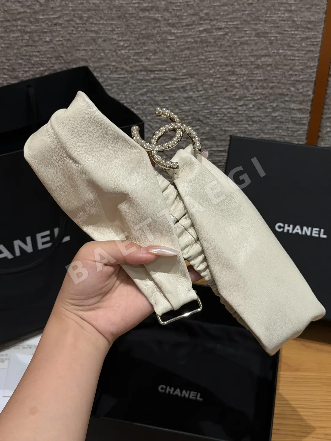샤넬 진주 더블 C 램스킨 벨트 174313