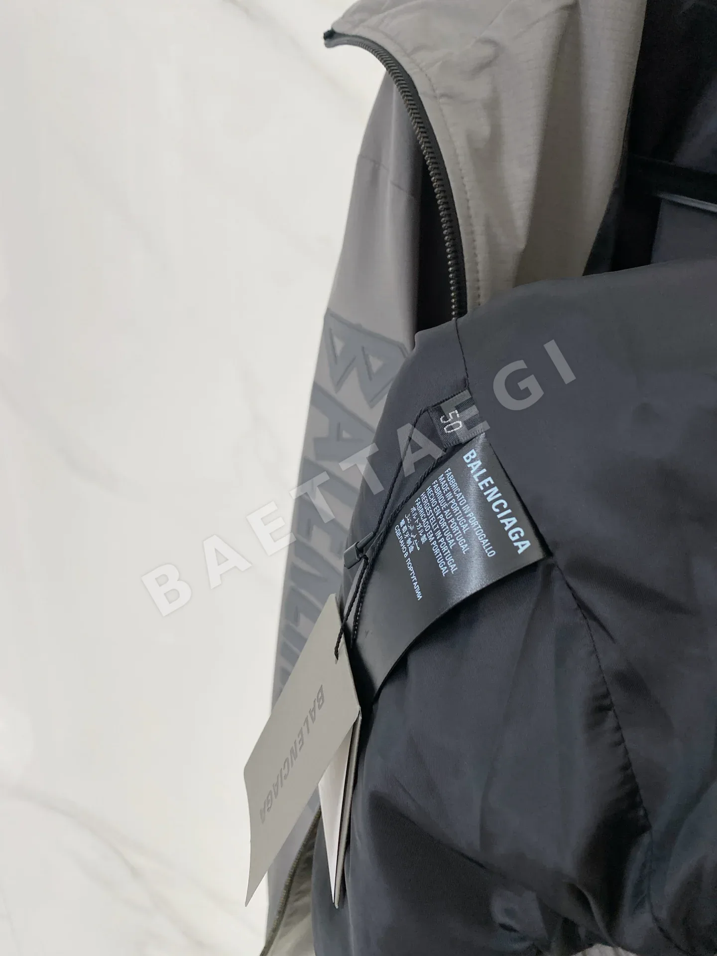 발렌시아가 남성 후드 자켓 상세 이미지 8
