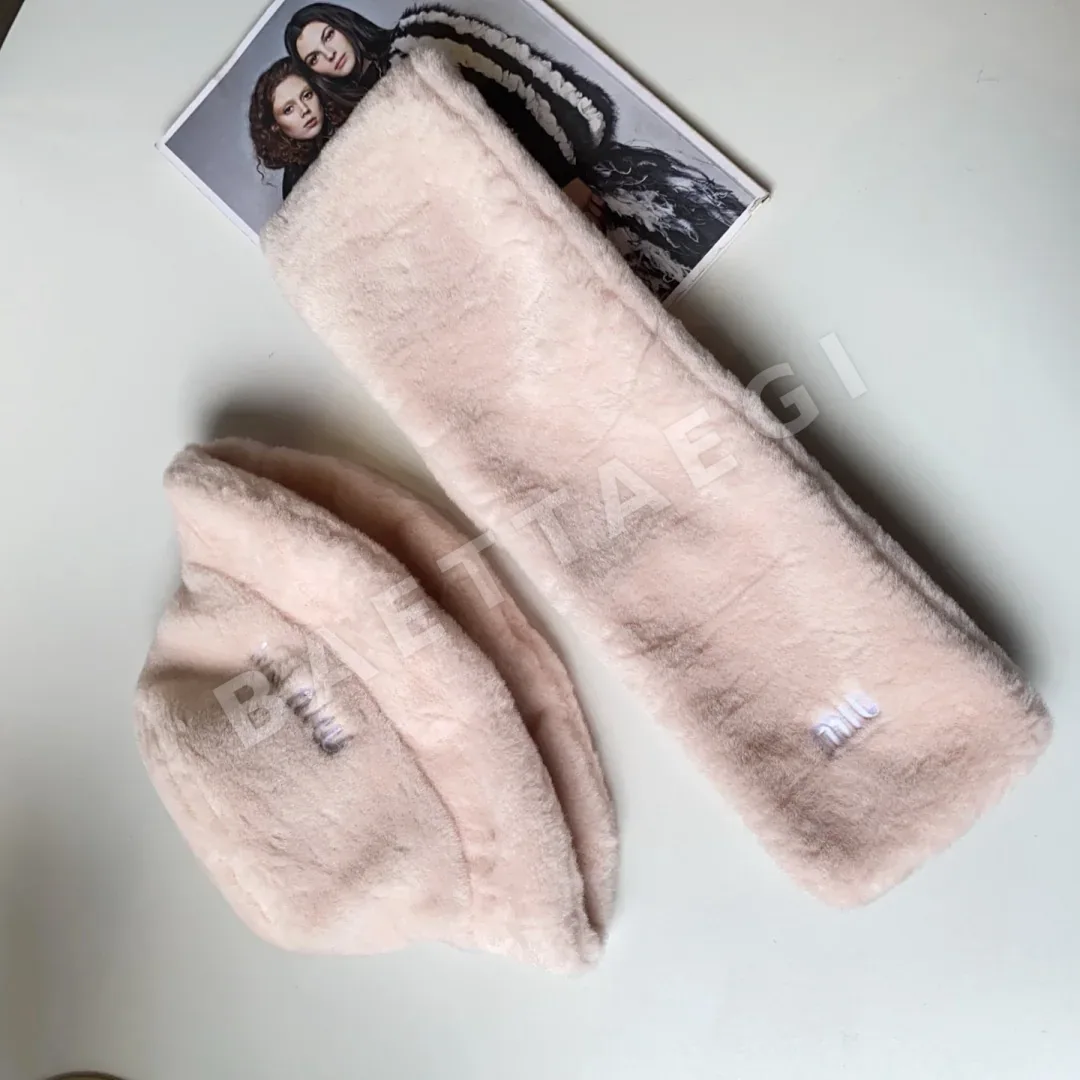 미우미우 페이크퍼 모자 상세 이미지 8