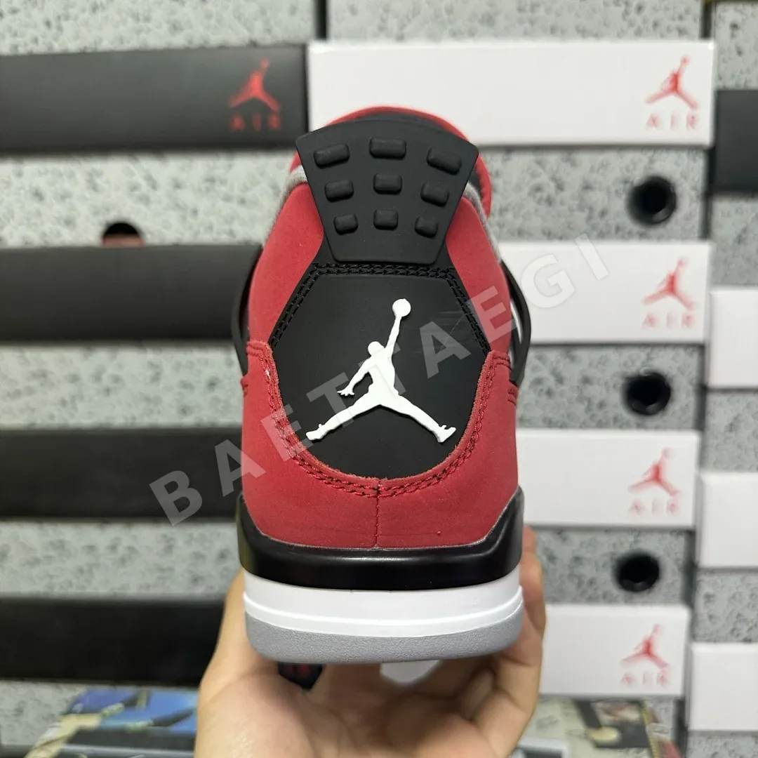 나이키 [GX] 조던 4 레트로 FQ8138-600 201270 Nike Jordan 4 Retro Toro Bravo 상세 이미지 4