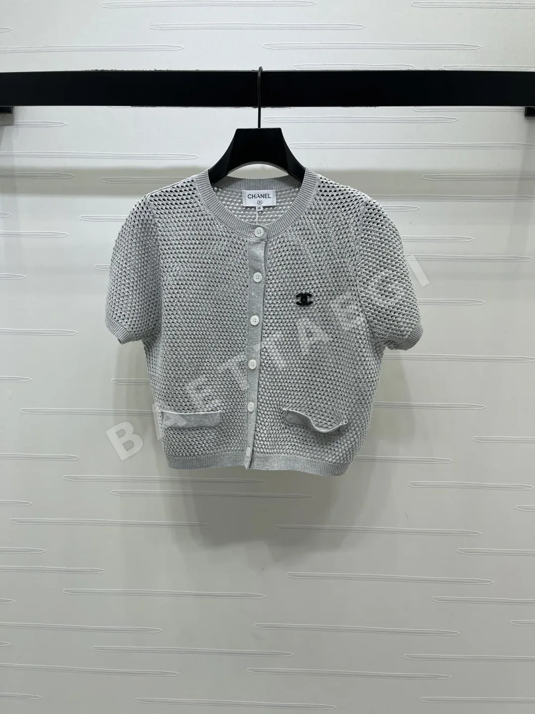 샤넬 시스루 라운드넥 코튼 반팔 가디건 103764