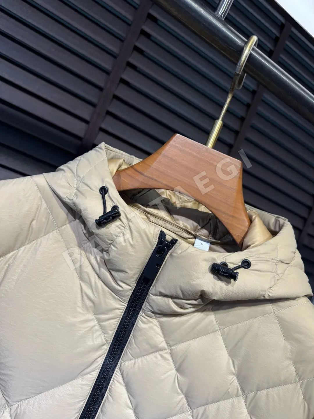 몽클레르 다운자켓 남성 자켓 M8836 상세 이미지 4