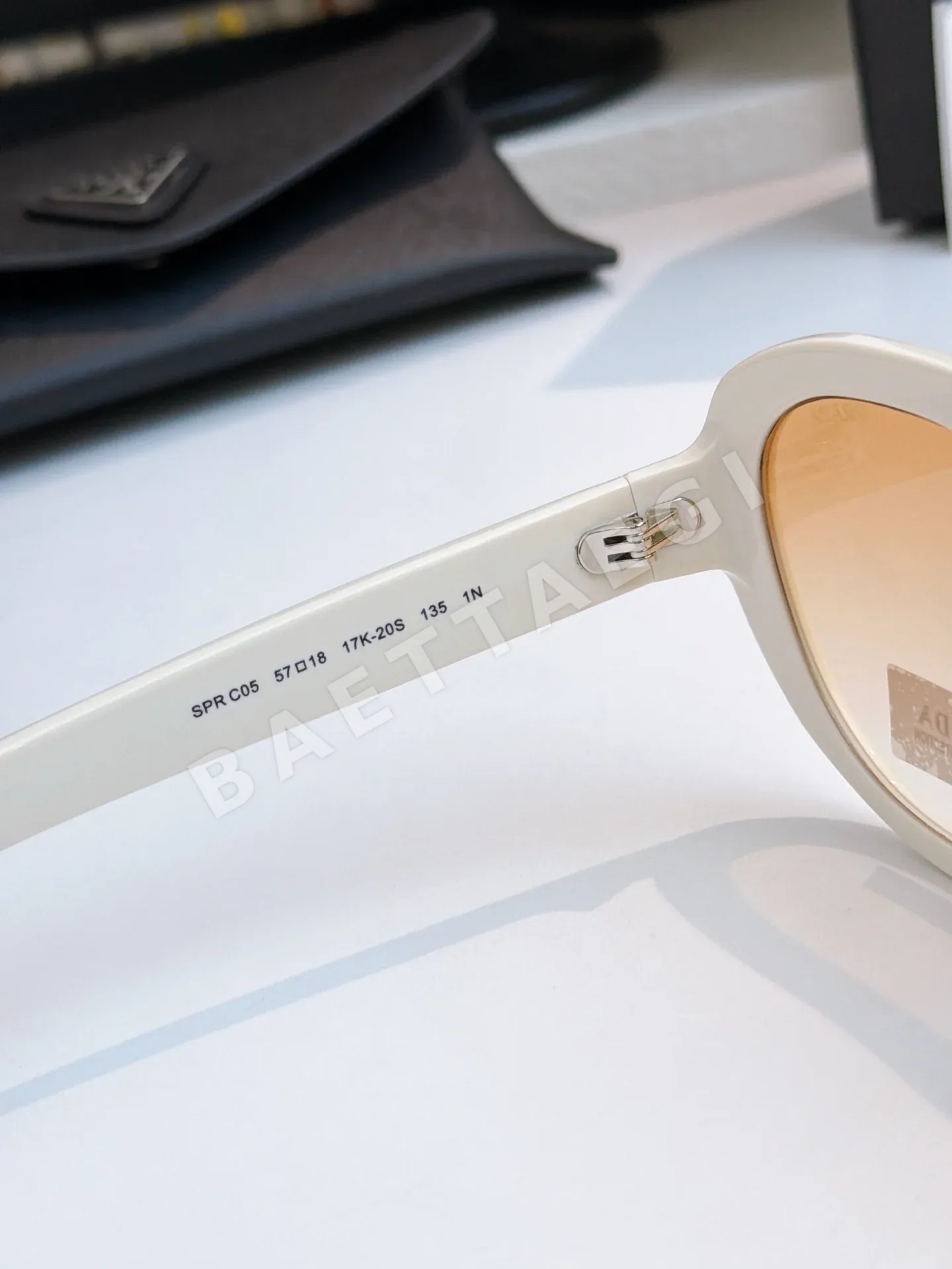 프라다 선글라스 56526 Prada Sunglasses 상세 이미지 7