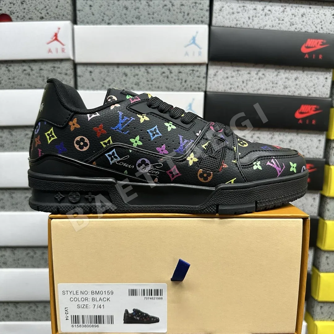 루이비통 [D1] V2 14 블랙 205853 Louis Vuitton V2-14