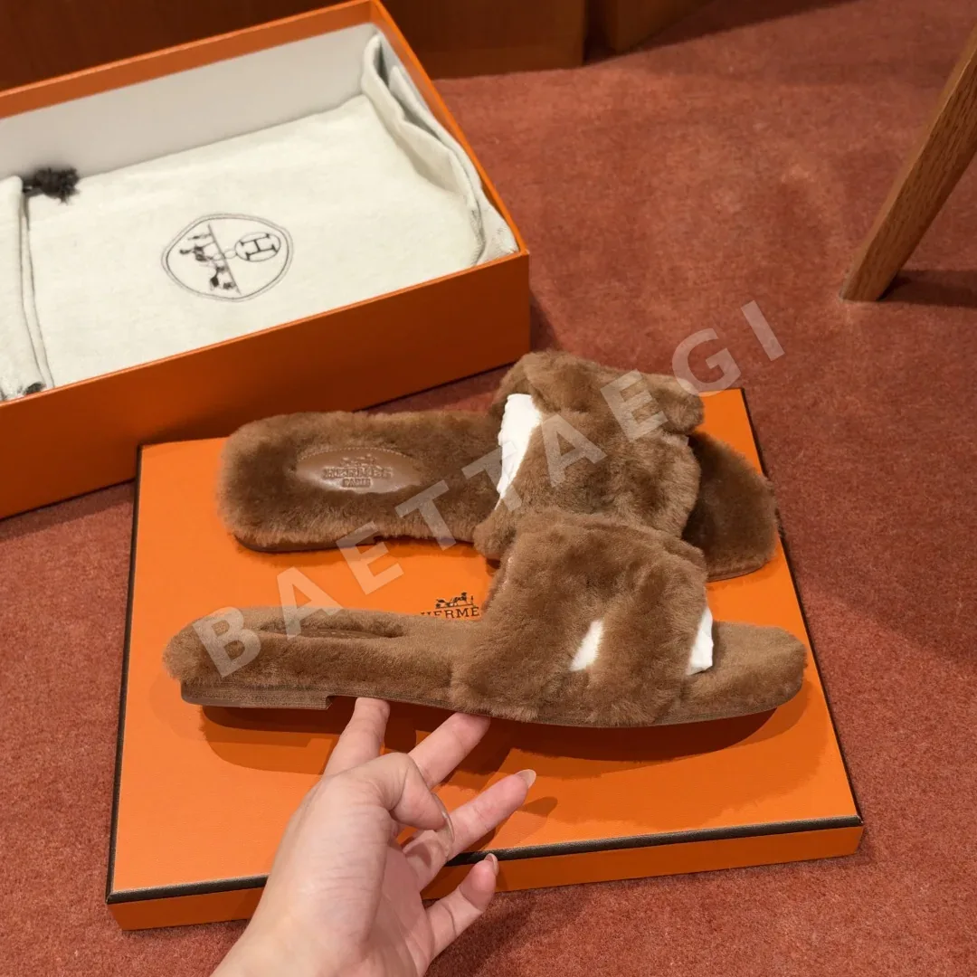 에르메스 오란 샌들 Gold Shearling H 컷아웃 상세 이미지 2