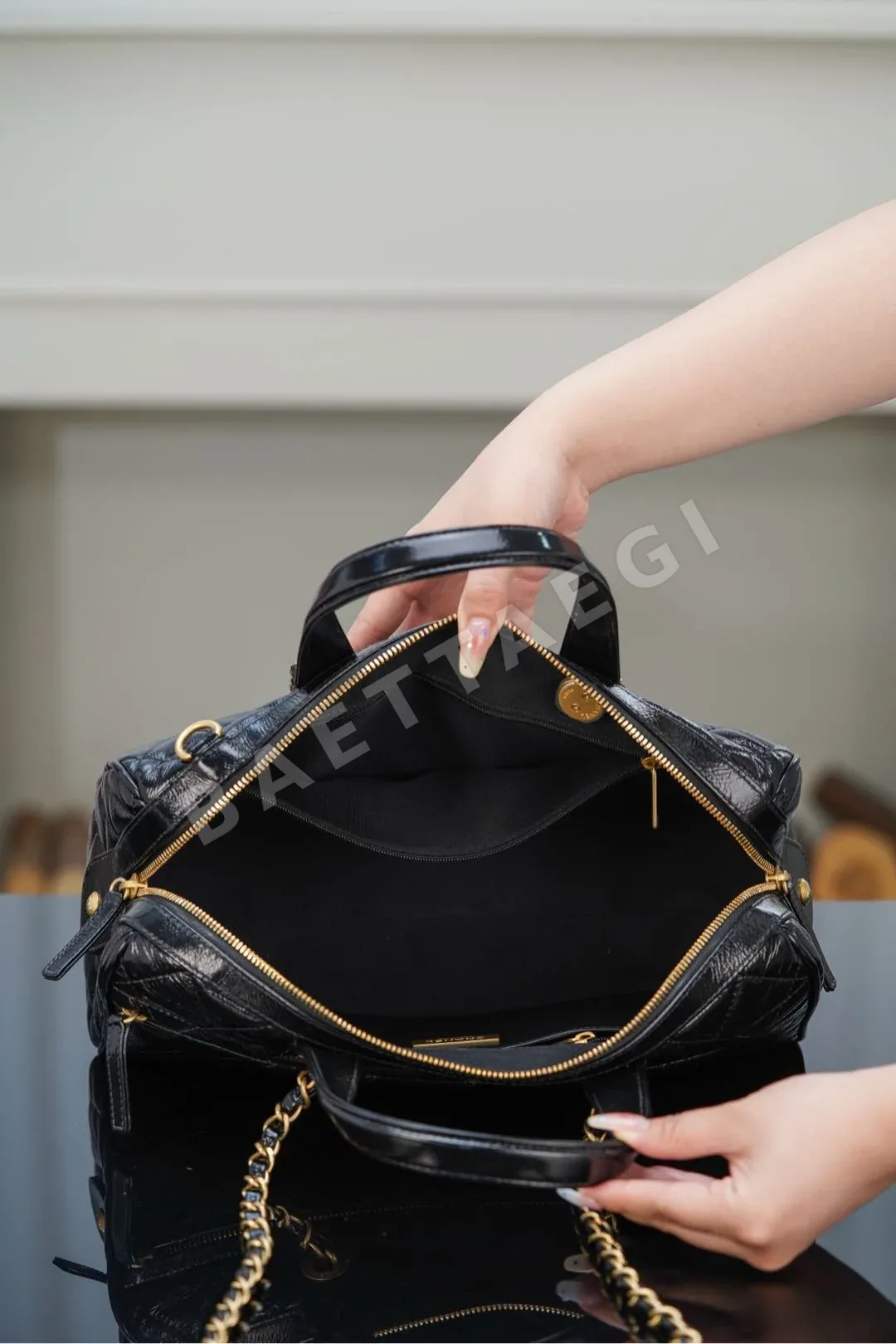 샤넬 25K 메티에다르 오일 왁스 가죽 볼링 가방 상세 이미지 8