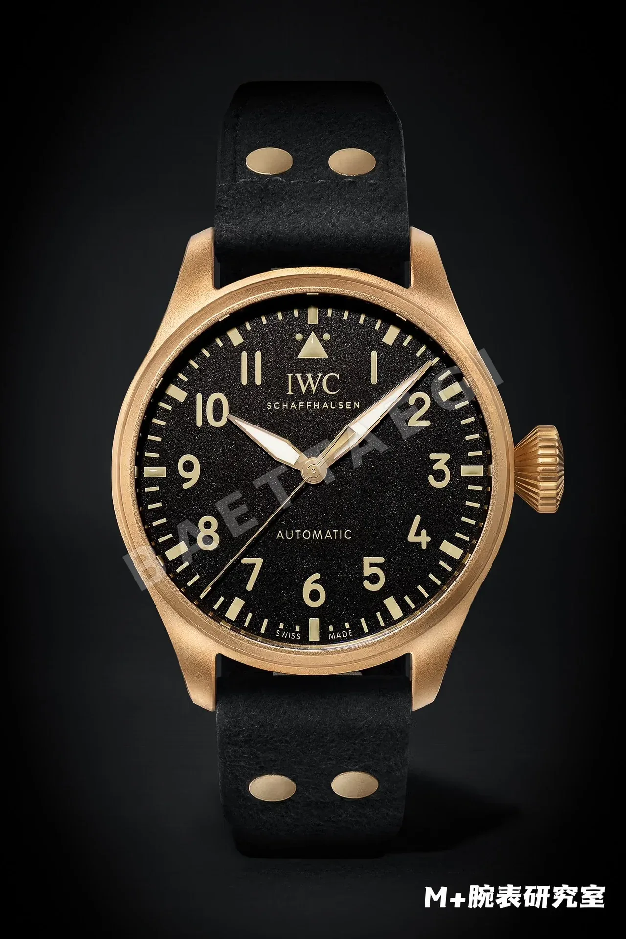 IWC 파일럿 시계 상세 이미지 3