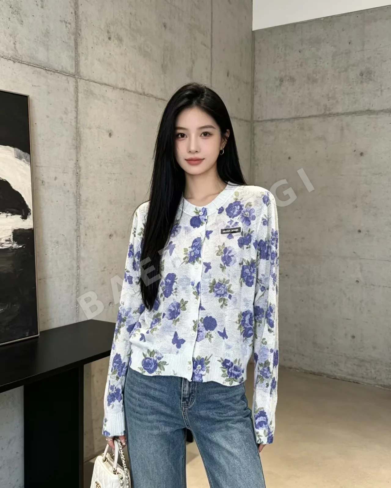 미우미우 꽃무늬 니트 여성 가디건 127837