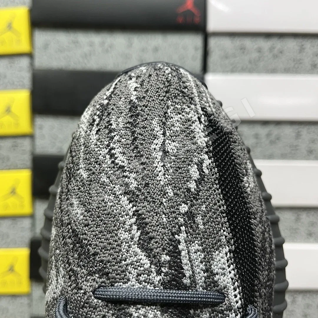 아디다스 [R] 이지 부스트 350 V2 ID4811 200758 Adidas Yeezy Boost 350 V2 상세 이미지 5