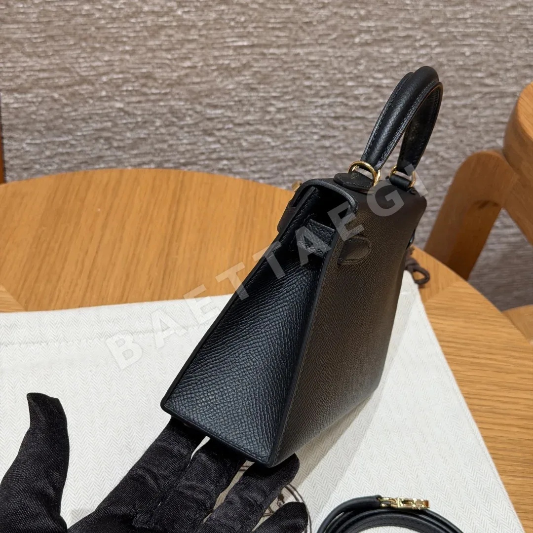 에르메스 미니 켈리 2 블랙 가방 상세 이미지 4