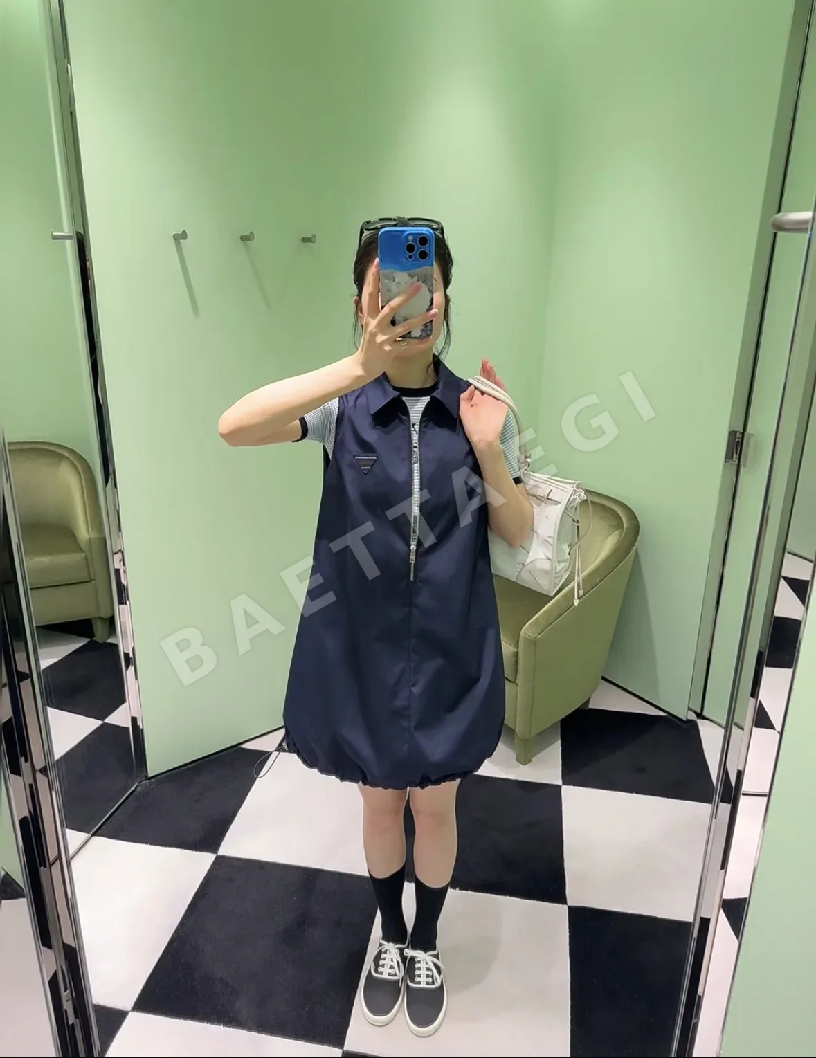 프라다 네이비 블루 노슬리브 폴로 원피스 상세 이미지 4