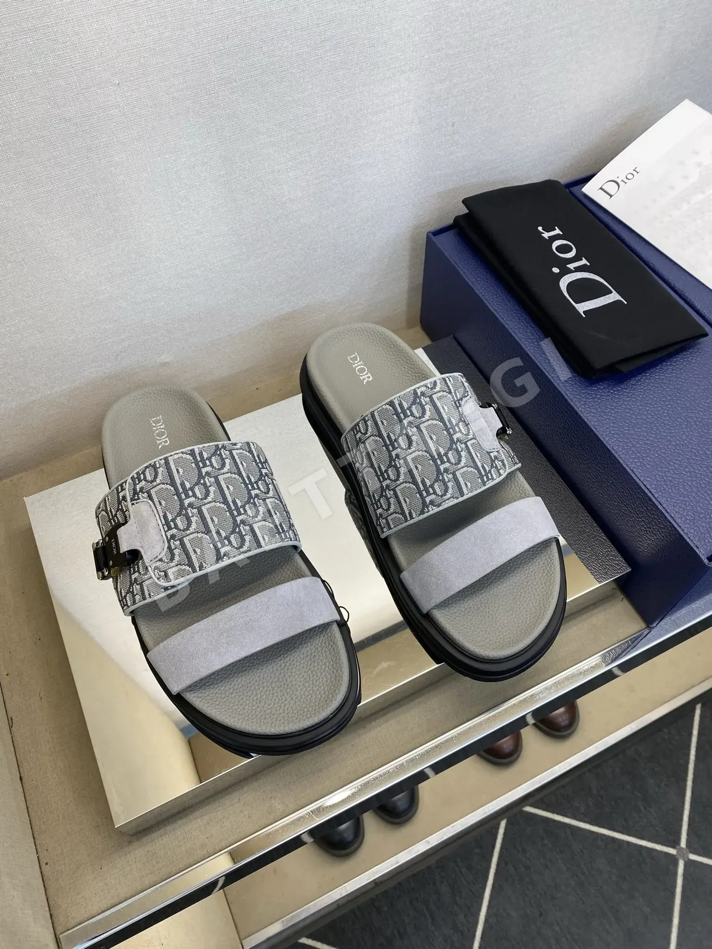 디올 남성 슬리퍼 134581
