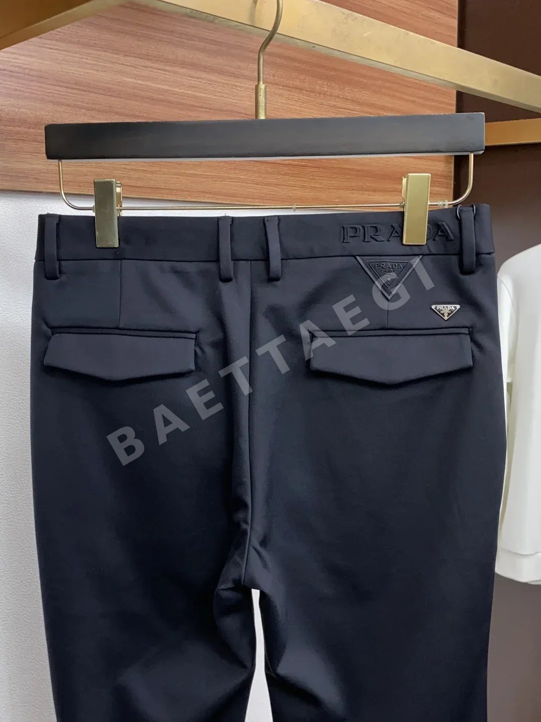 프라다 남성 세미 일자 캐주얼 바지 상세 이미지 9
