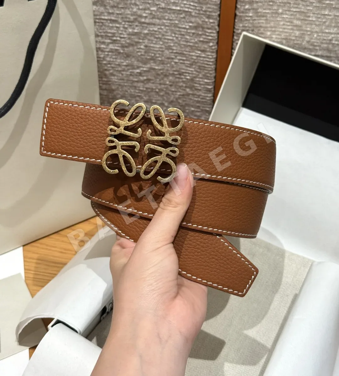 로에베 아나그램 양면 가죽 벨트 상세 이미지 3