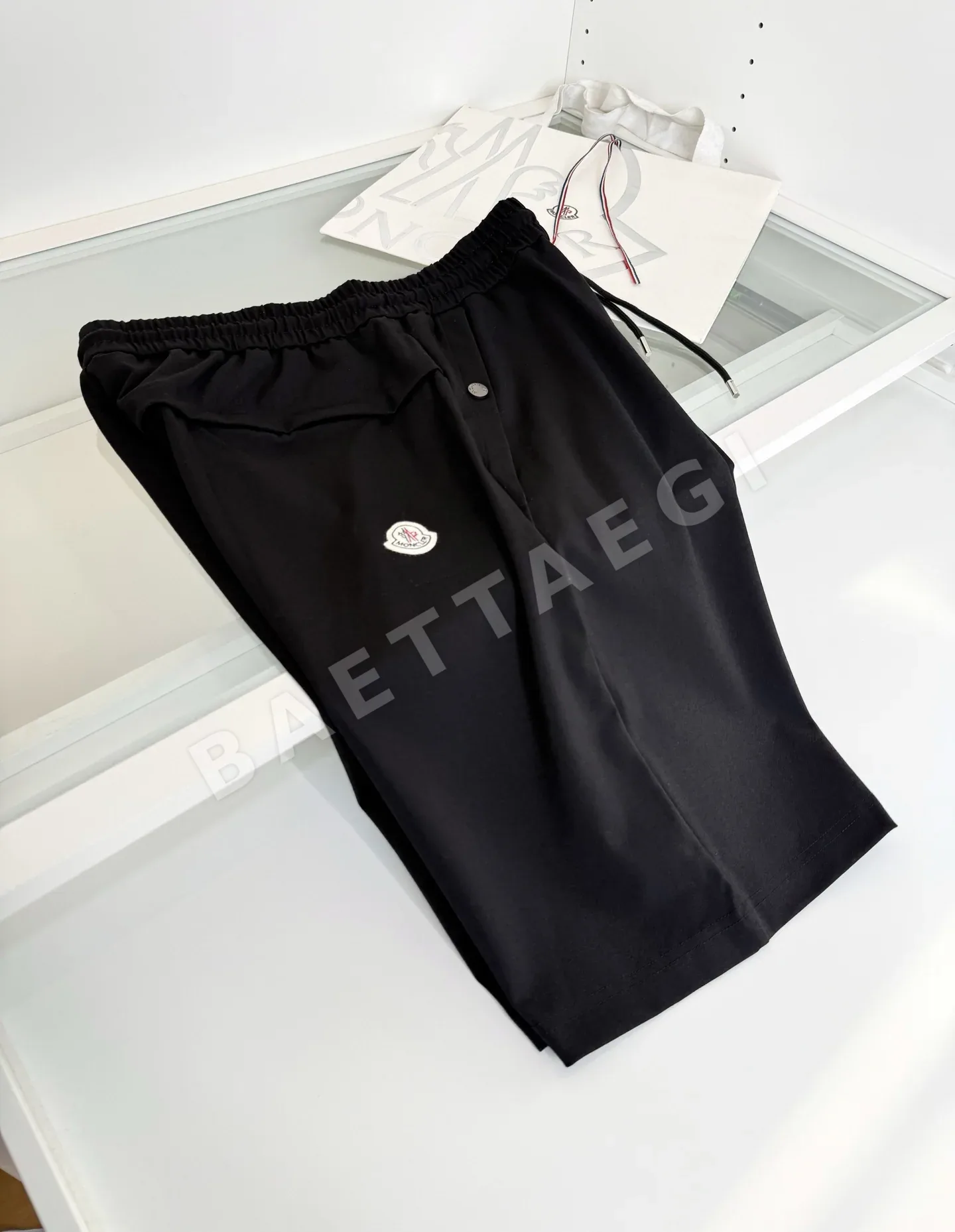 몽클레르 남성 블랙 코튼 반바지 상세 이미지 8