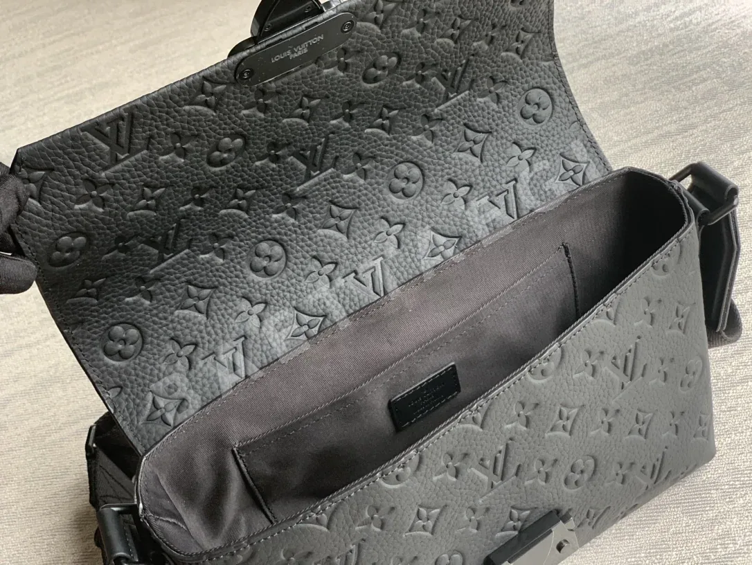 루이비통 S-케이프 모노그램 메신저백 M23741 상세 이미지 8