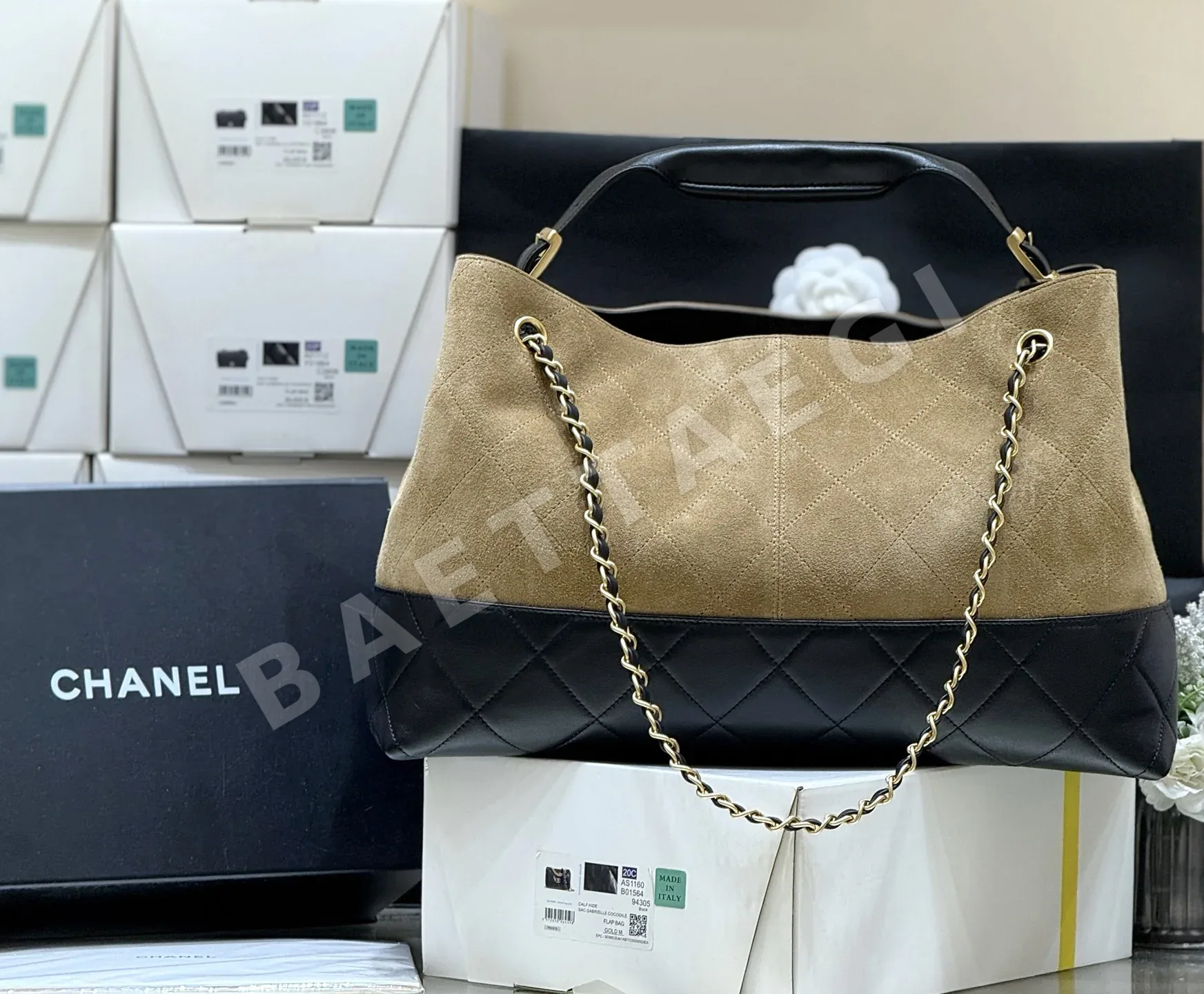 샤넬 25A 스웨이드 컬러 블록 호보백 AS5657 상세 이미지 3