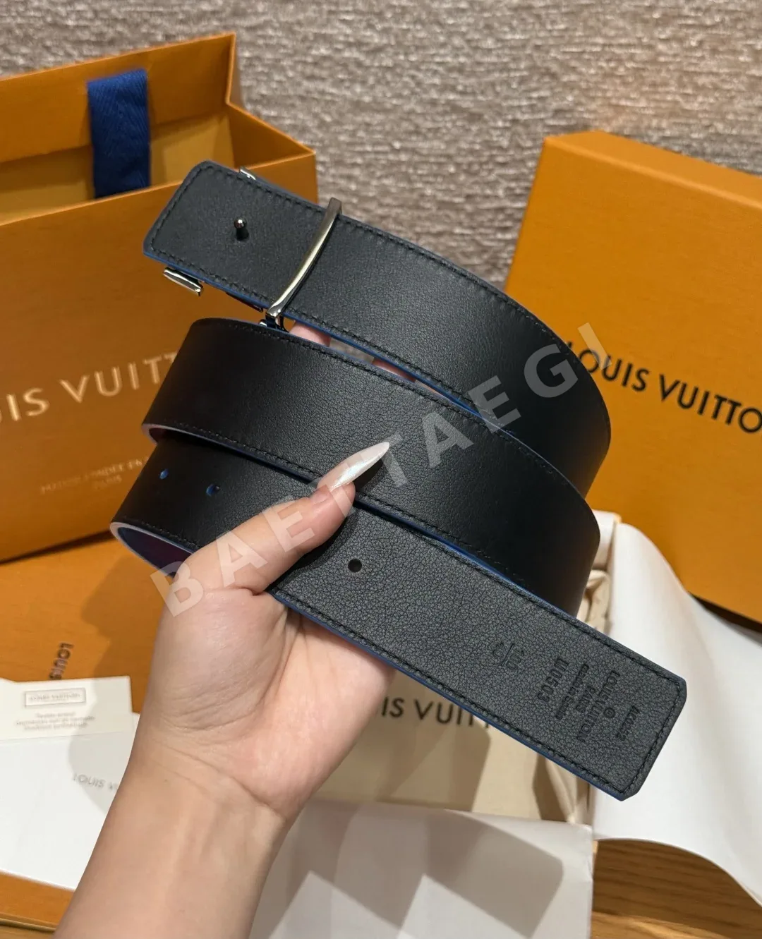 루이비통 이니셜 리버시블 40mm 벨트 상세 이미지 4