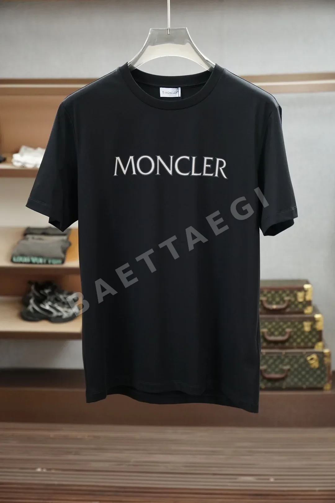 몽클레르 로고 반팔 티셔츠 남성 상세 이미지 2