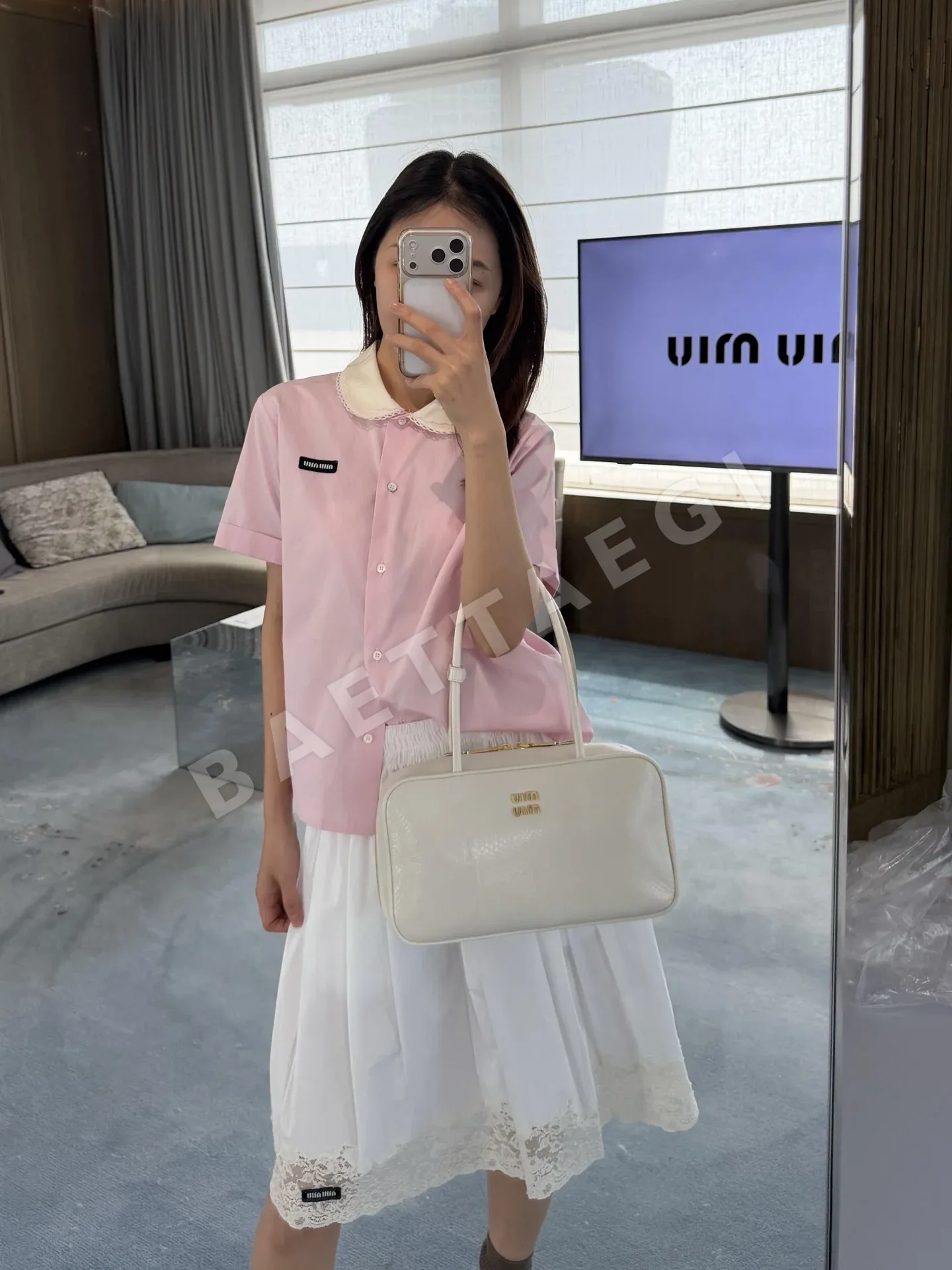 미우미우 착탈식 레이스 피터팬 카라 반팔 셔츠 상세 이미지 4