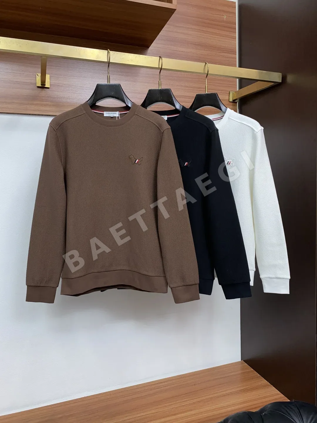 톰브라운 파인애플 패턴 에어코튼 크루넥 긴팔셔츠 상세 이미지 9