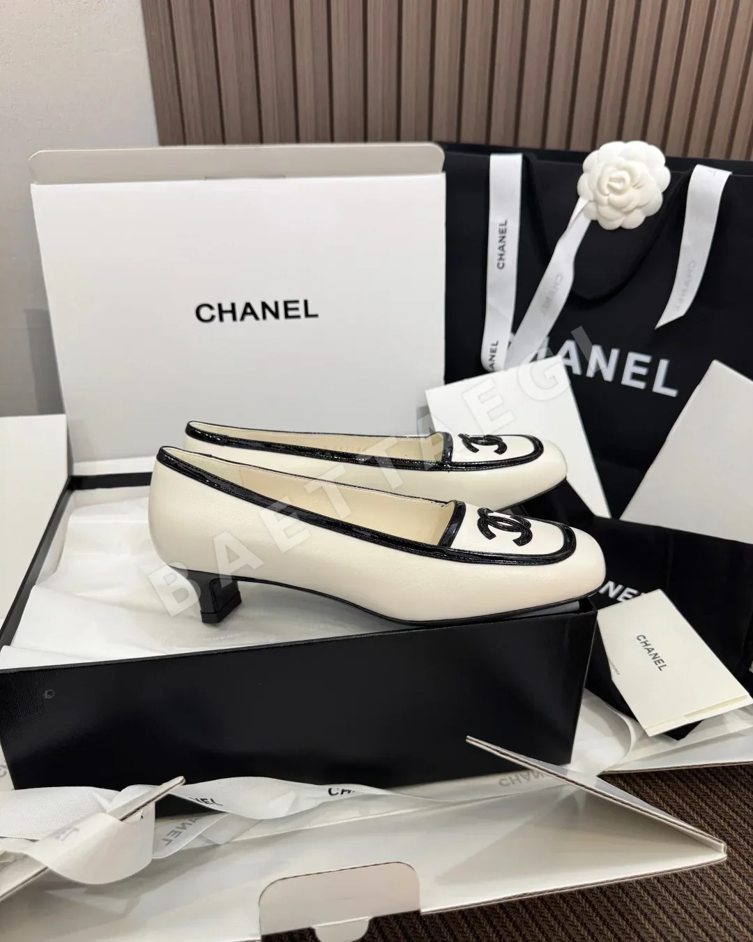 샤넬 힐 여성 블랙 가죽 상세 이미지 4