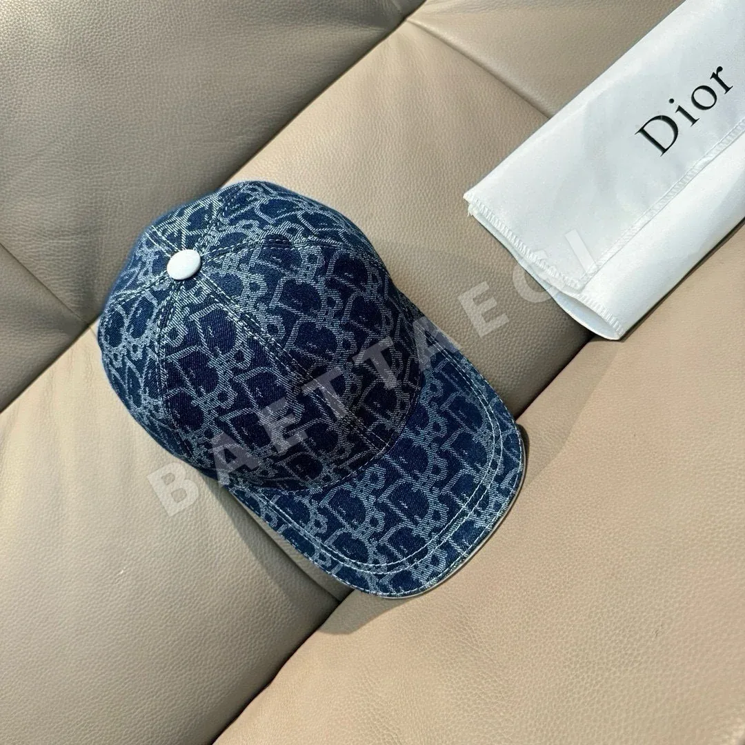 디올 모노그램 베이스볼 캡 133685