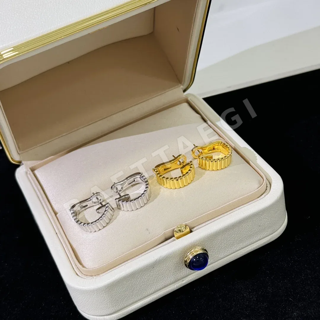 부쉐론 18K 금도금 다이아몬드 귀걸이 63301