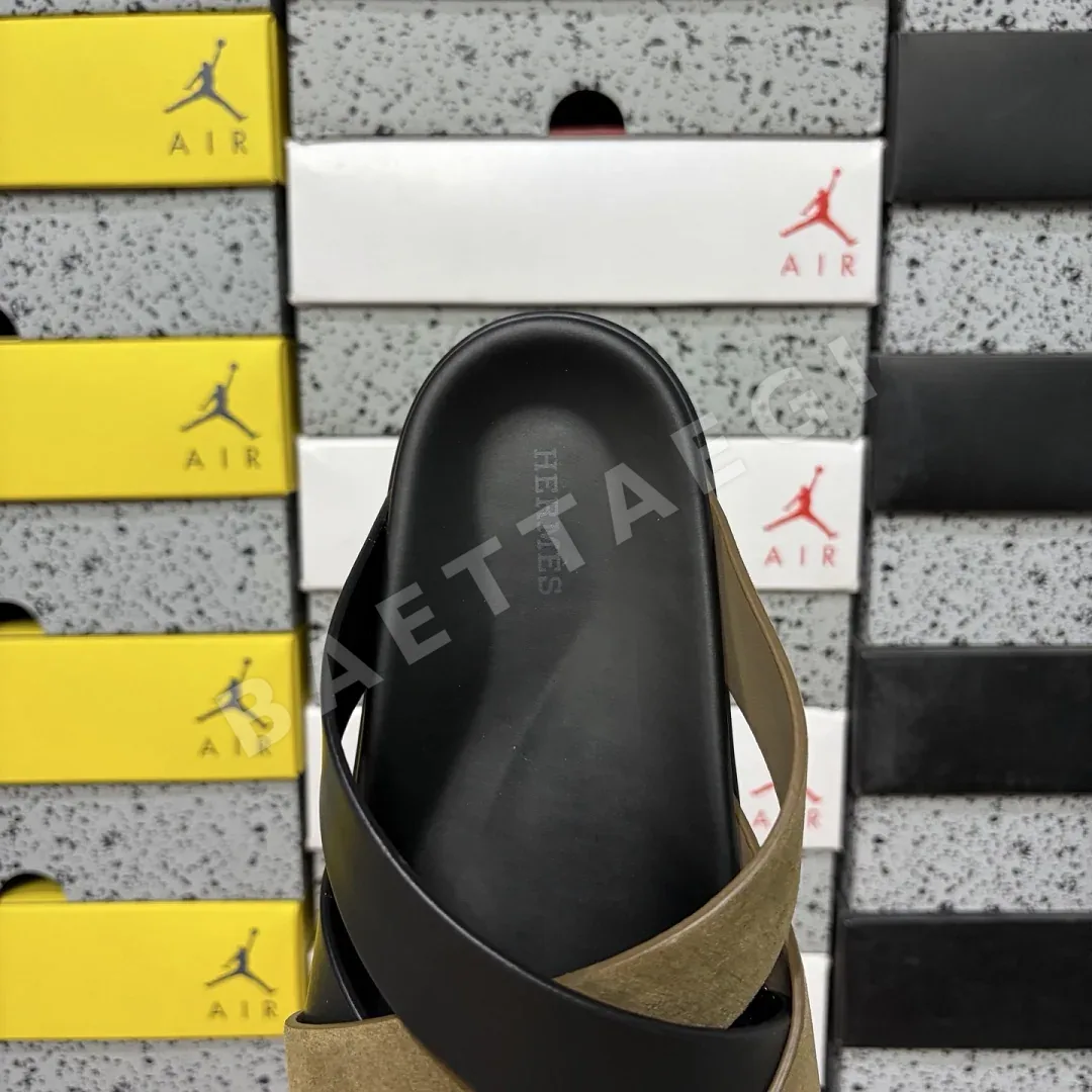 에르메스 [YX] 블랙 브라운 205759 Hermes Chypre Sandal 상세 이미지 6