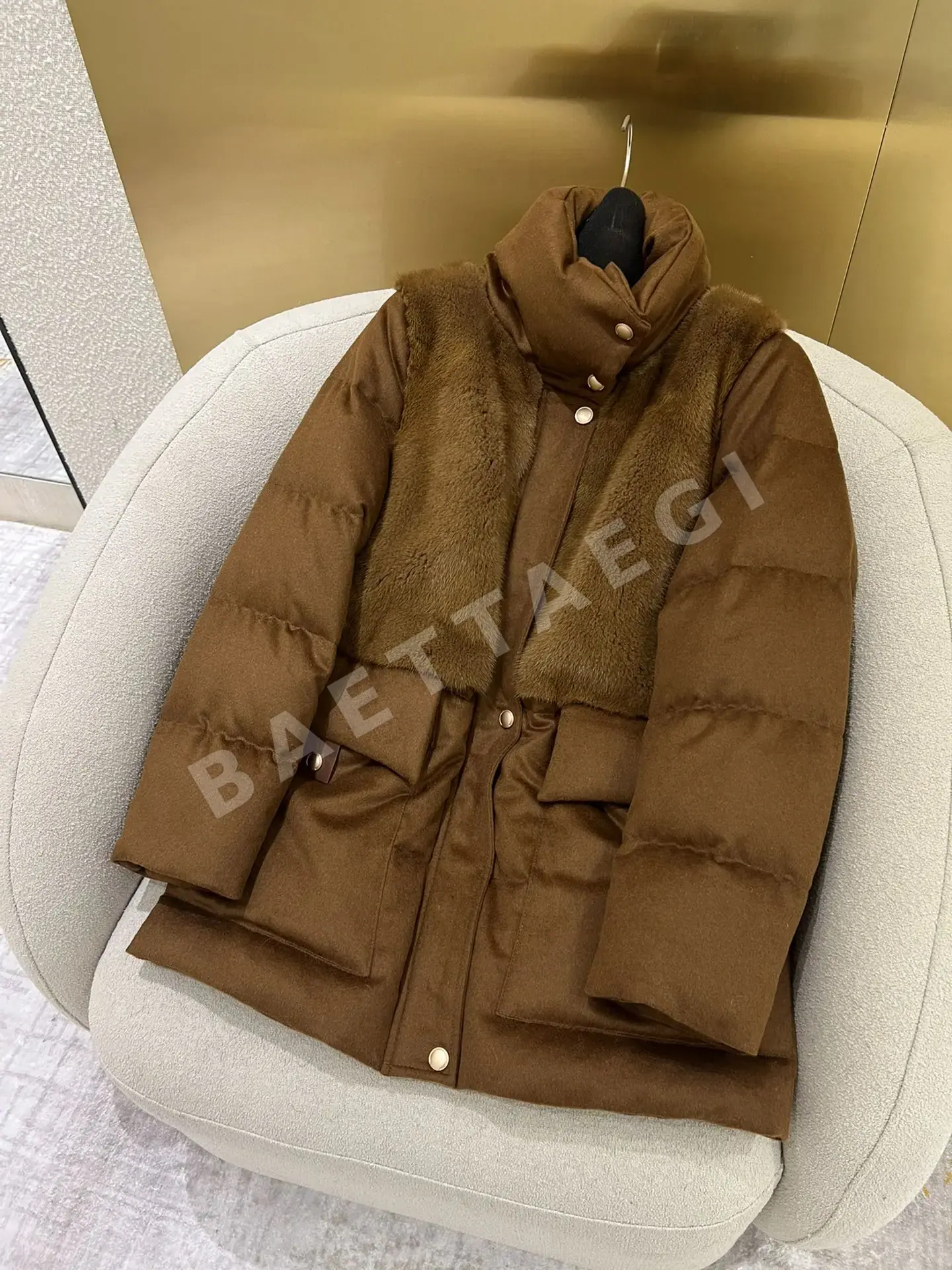 로로피아나 캐러멜 여성 자켓 990000834