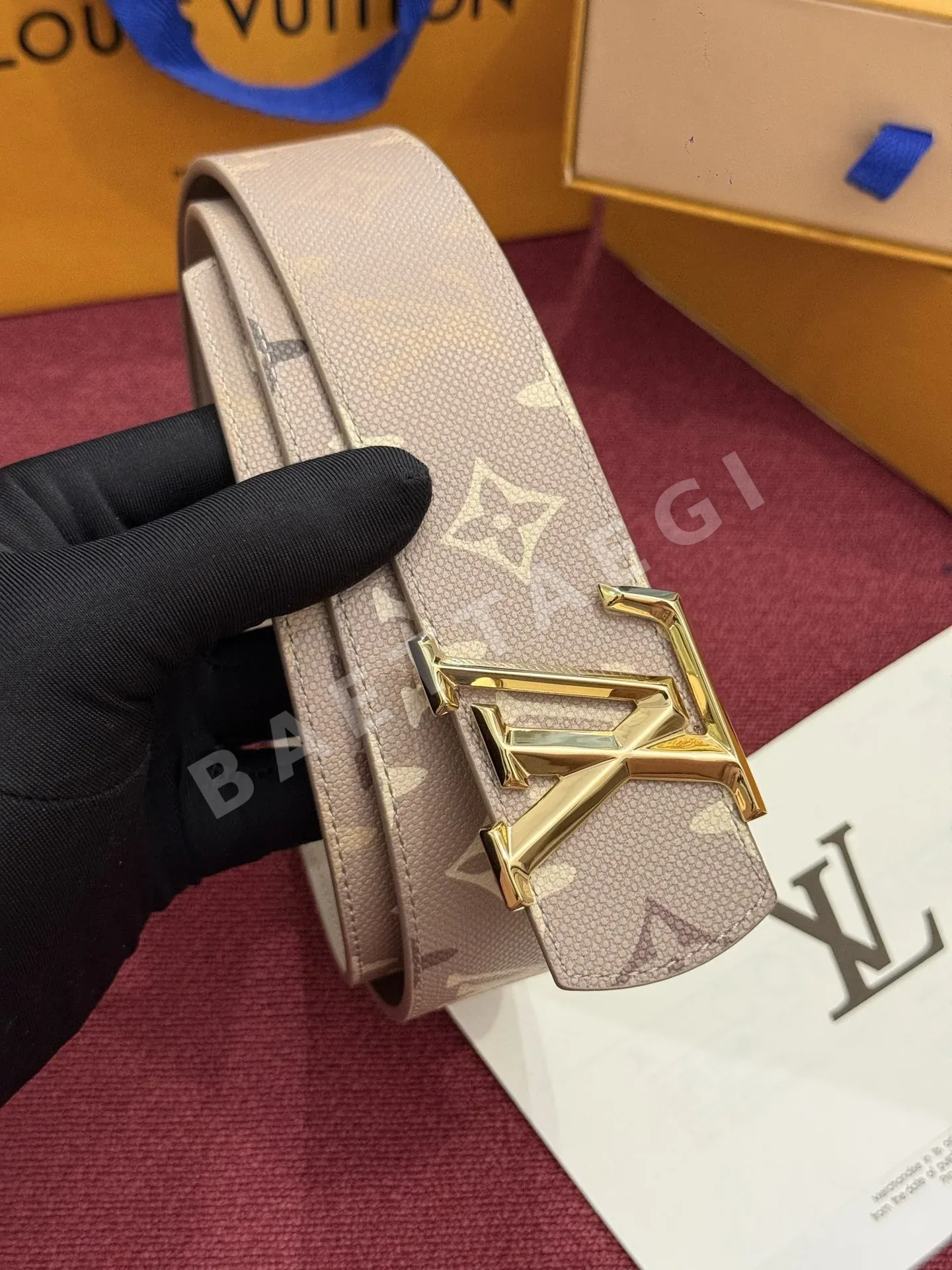루이비통 LV 디멘션 모노그램 리버서블 벨트 상세 이미지 6