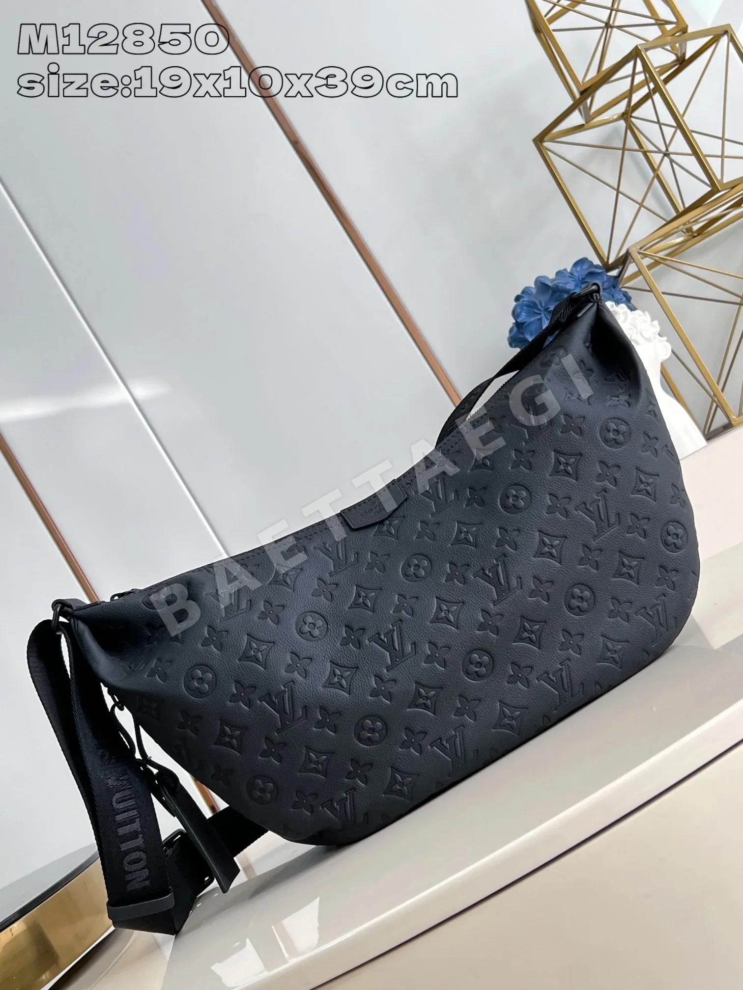 루이비통 모노그램 섀도우 소가죽 호보 가방 M12850