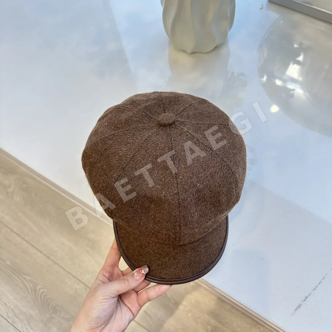 셀린느 가죽 트리밍 울 팔각 베레모 상세 이미지 3