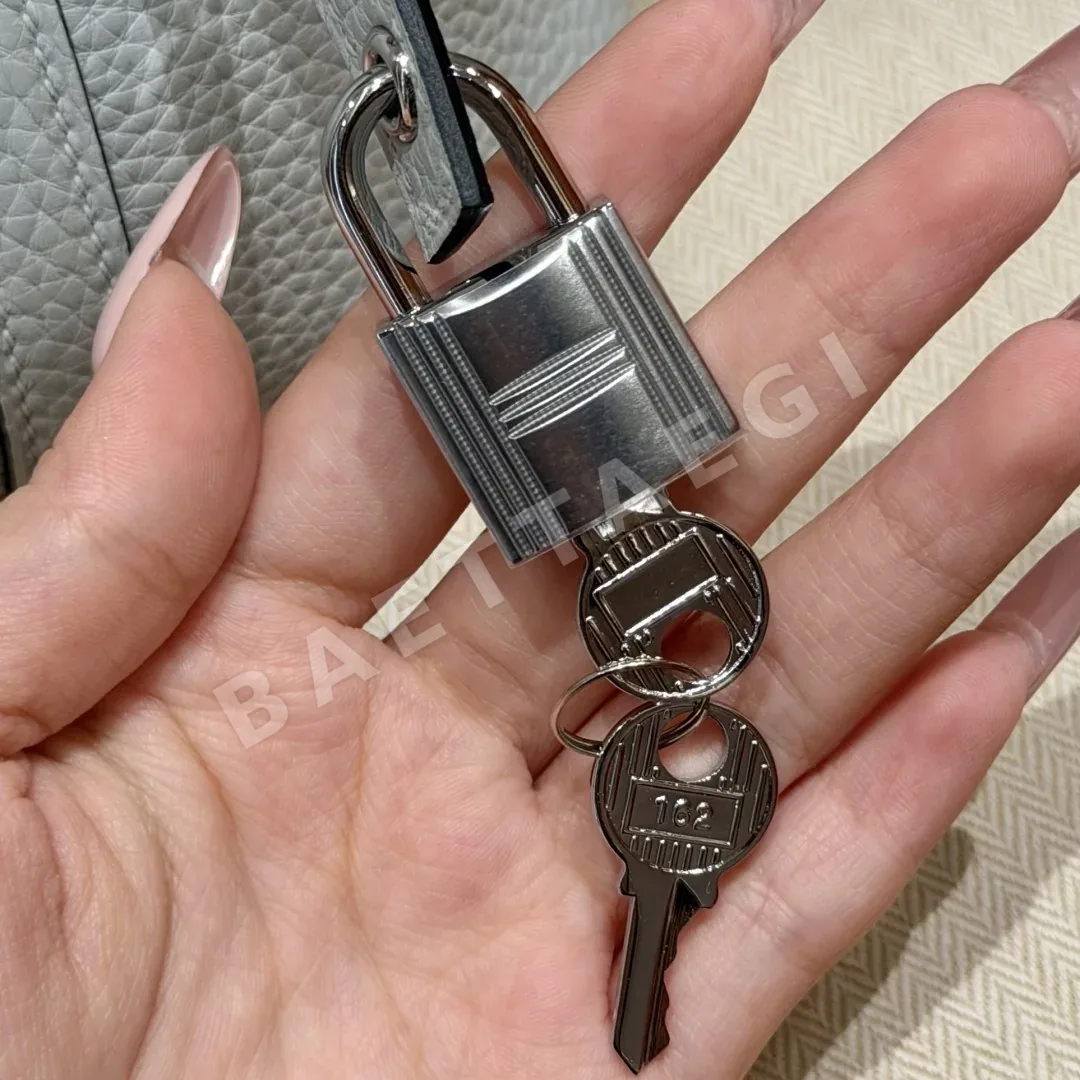 에르메스 피코탄 락 18 크레망스 가죽 가방 상세 이미지 9