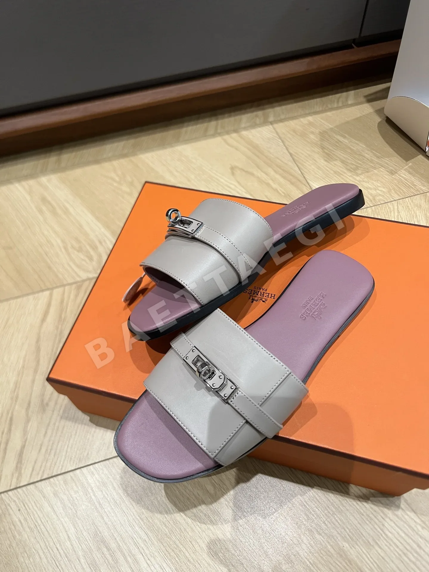 에르메스 줄리아 샌들 상세 이미지 8