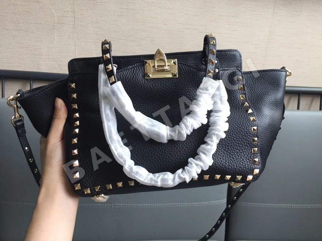 발렌티노 락스터드 토트백 44265