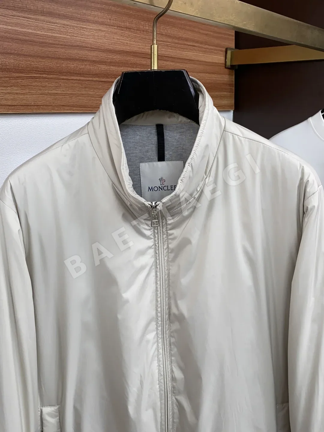 몽클레르 스탠드 카라 코튼 자켓 상세 이미지 2