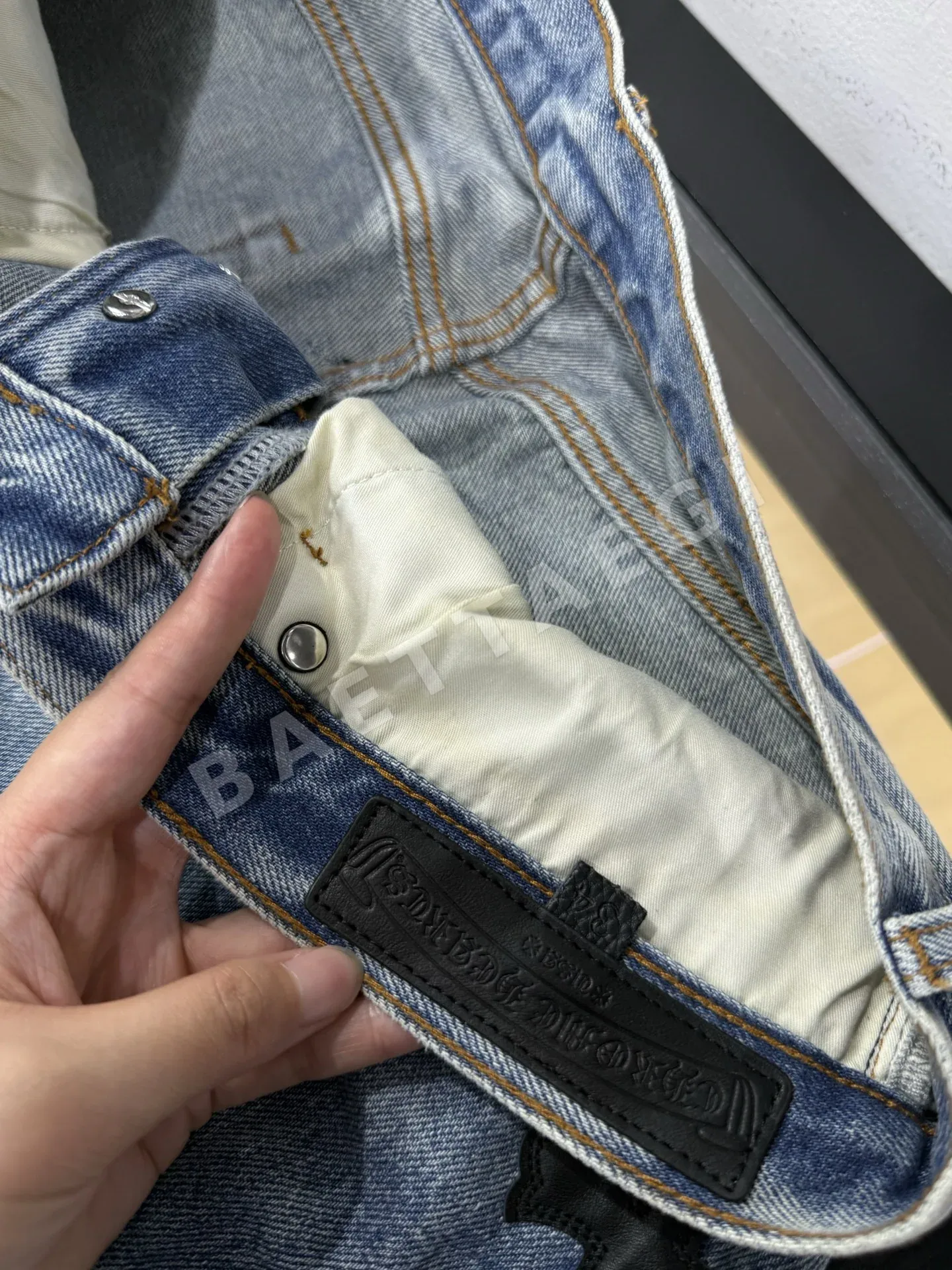크롬하츠 매티보이 데님 남성 바지 상세 이미지 4