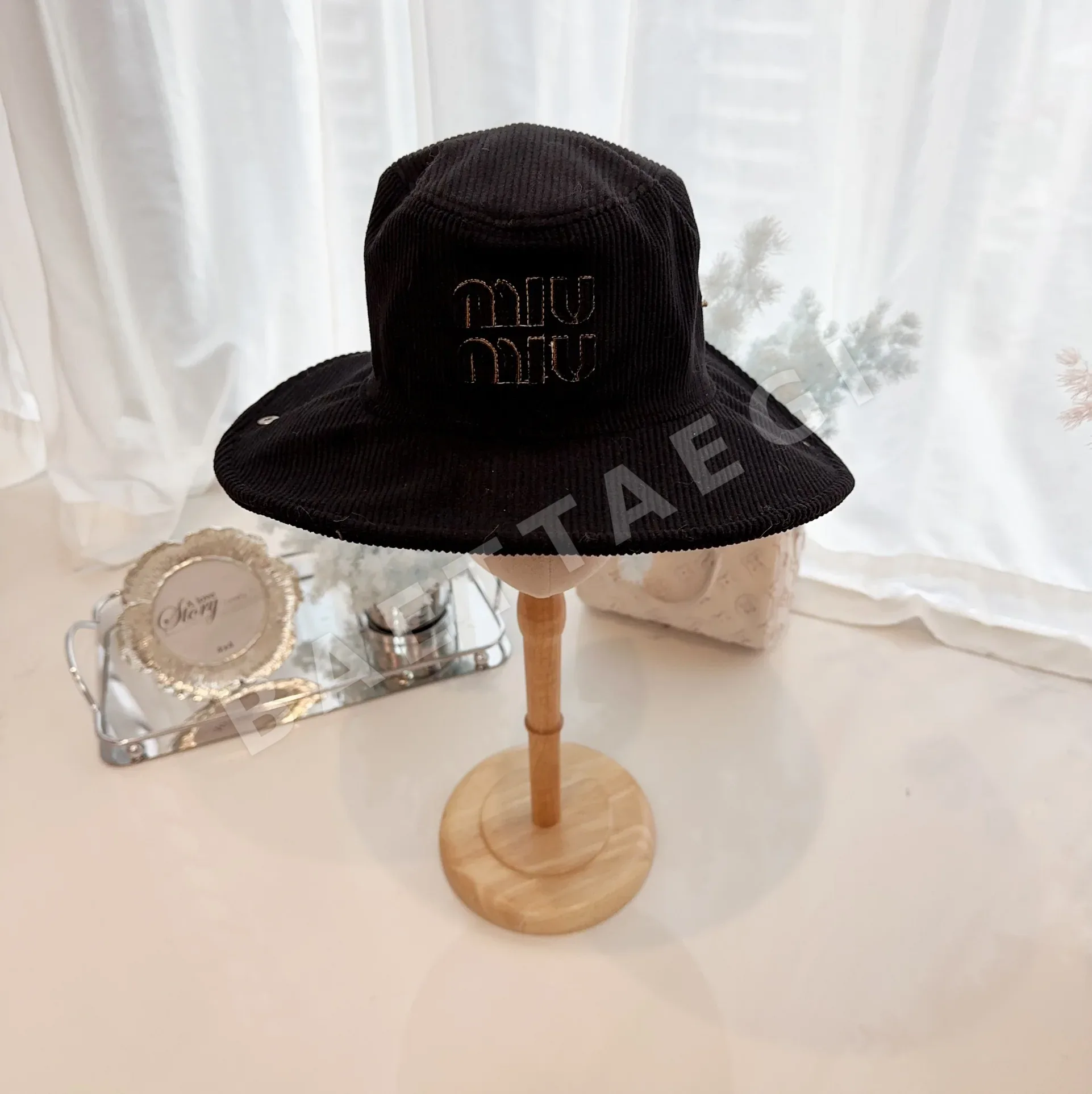 미우미우 모자 81154 Miu Miu Cap 상세 이미지 7
