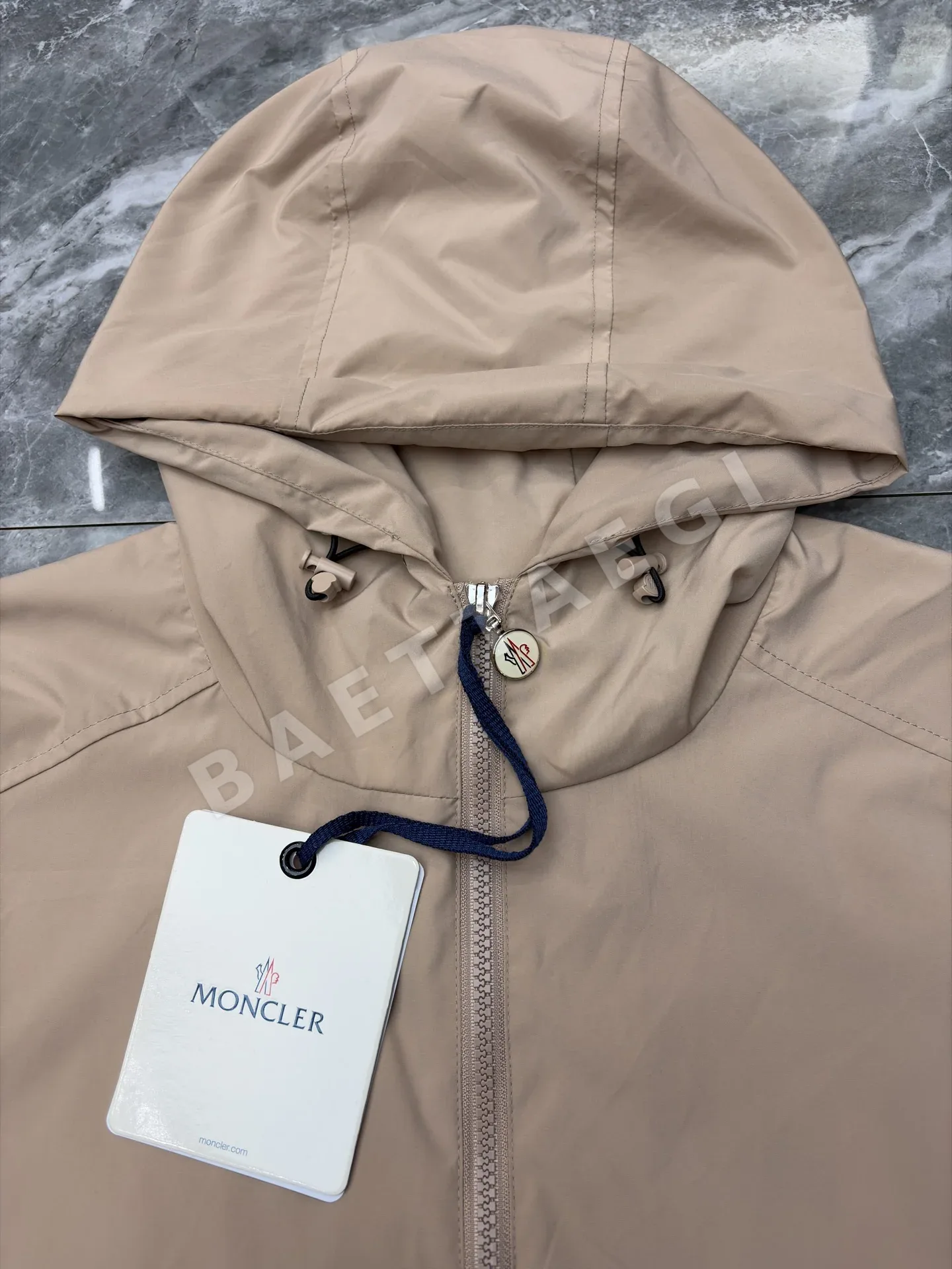 몽클레르 트리콜로르 스트라이프 후드 방풍 자켓 상세 이미지 2
