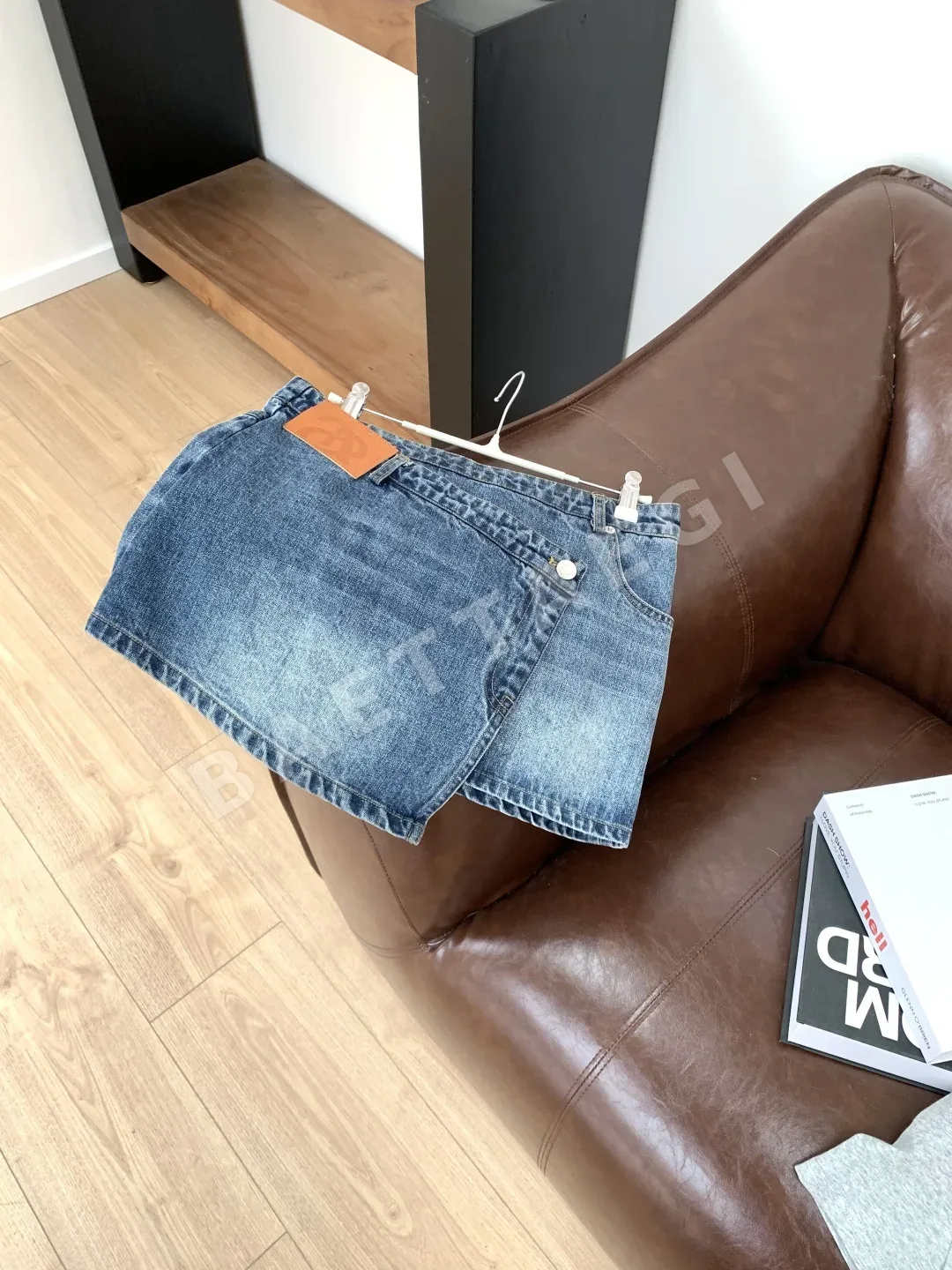 스커트 여성 비대칭 헴 레트로 미디스커트 상세 이미지 5