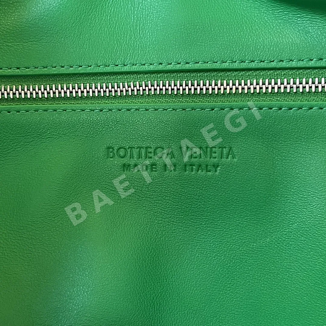 보테가베네타 조디 라지 램스킨 위빙 가방 상세 이미지 8