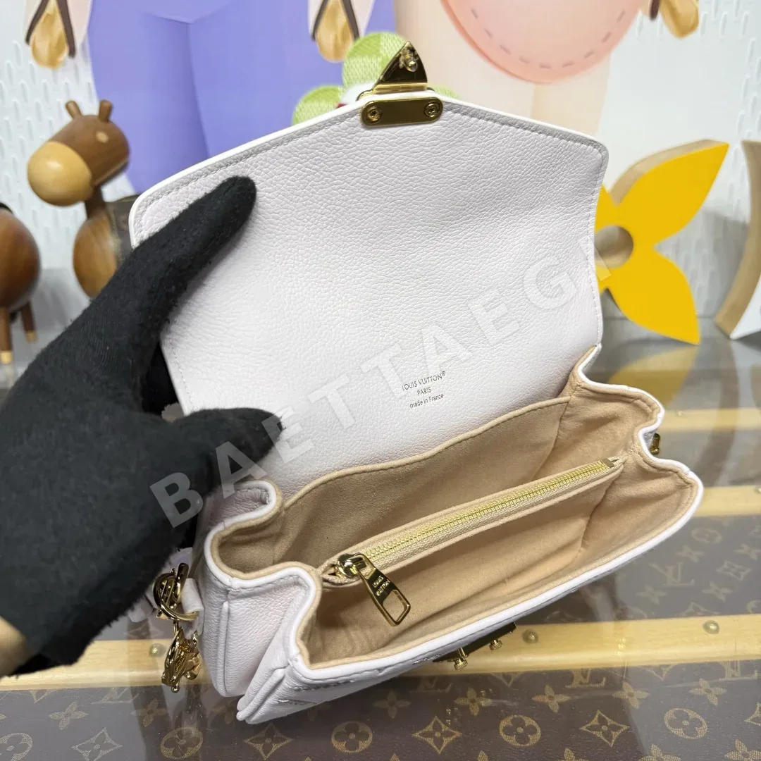 루이비통 포셰트 메티스 이스트웨스트 가방 M29488 상세 이미지 9