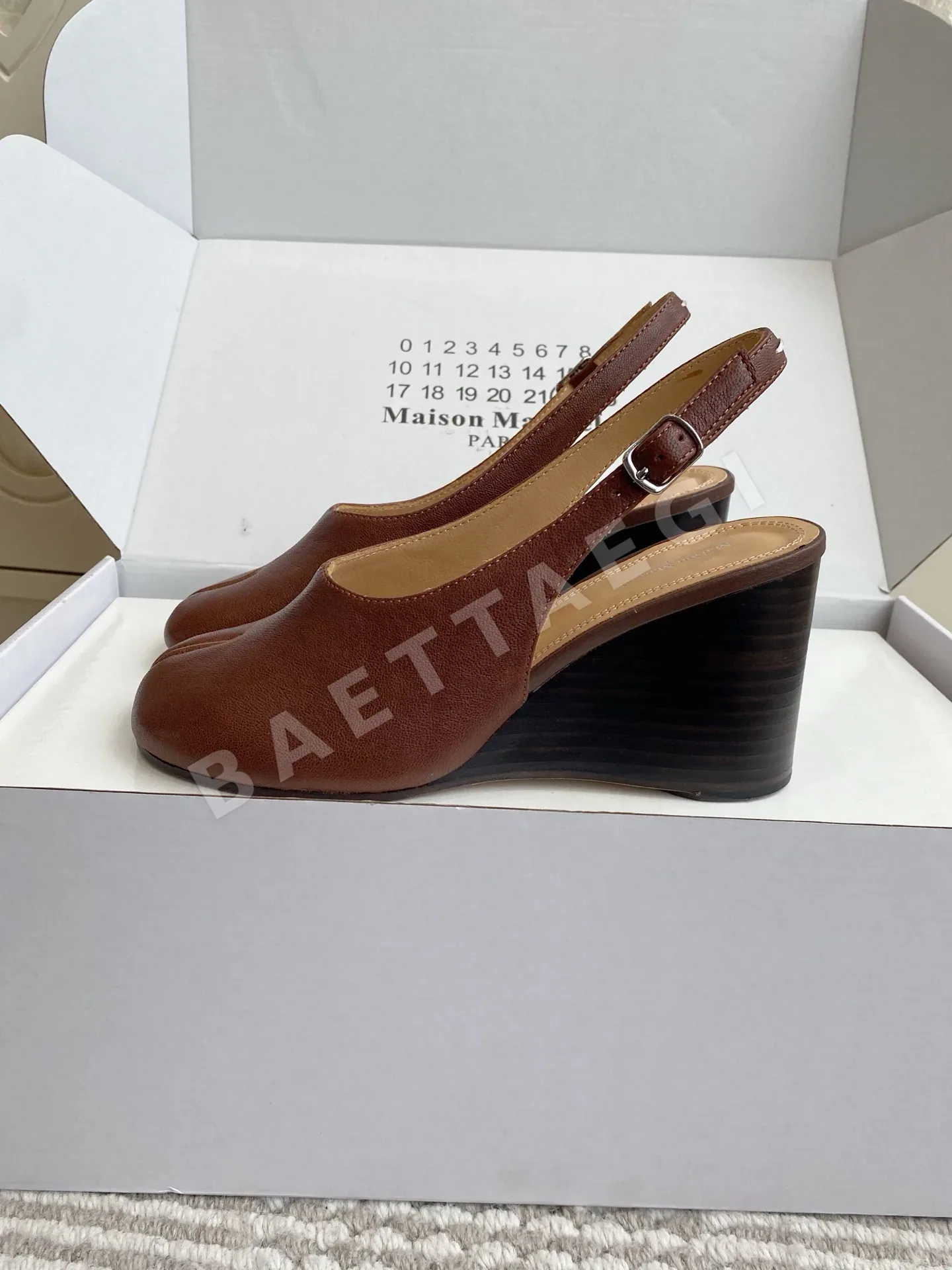 마르지엘라 타비 오픈힐 웨지샌달 상세 이미지 3