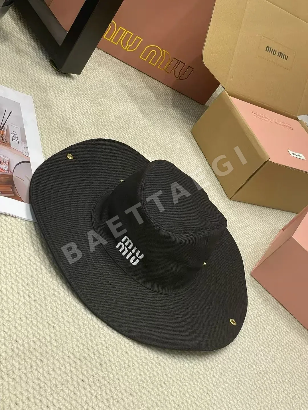 미우미우 버킷 햇 모자 상세 이미지 4