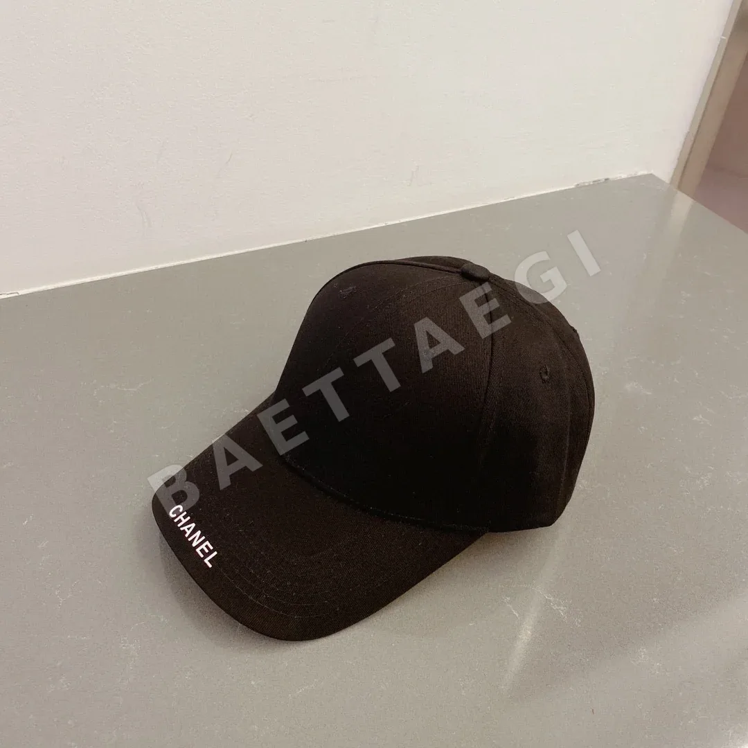 샤넬 블랙 화이트 베이스볼 캡 상세 이미지 5