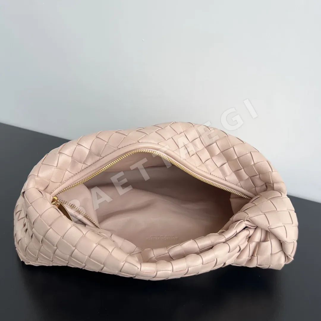보테가베네타 조디 미디움 램스킨 가방 상세 이미지 5