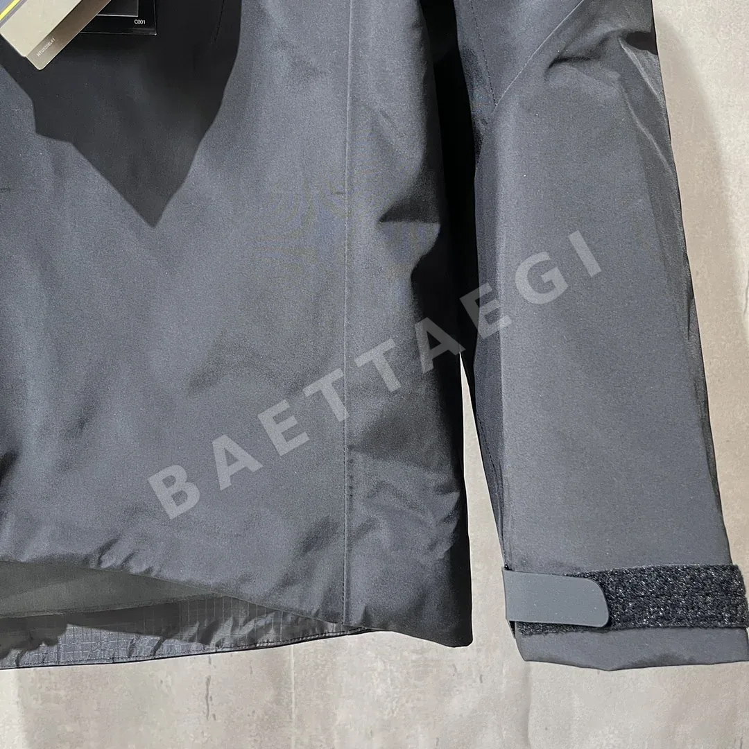 아크테릭스 [TZ] 알파 SV 자켓 6세대 블랙 골드 200130 Arc'teryx Alpha SV Jacket 6 24K Black 상세 이미지 8
